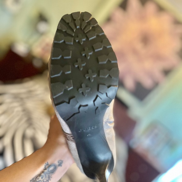 Grey Suede Crock Booties!!! - Picture 6 of 10